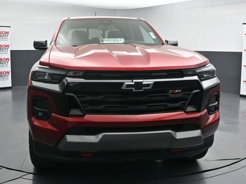 Used 2023 Chevrolet Colorado Z71 w/ Advanced Trailering Package AWD/4WD image 3