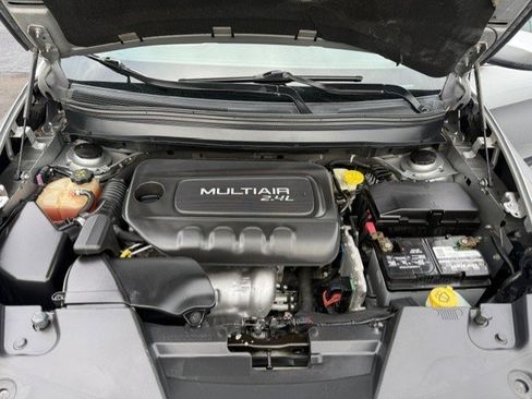 Used 2016 Jeep Cherokee Latitude w/ Comfort/Convenience Group FWD image 14