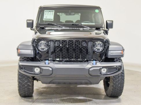 Used 2023 Jeep Wrangler Unlimited w/ Sun & Screen Package image 8