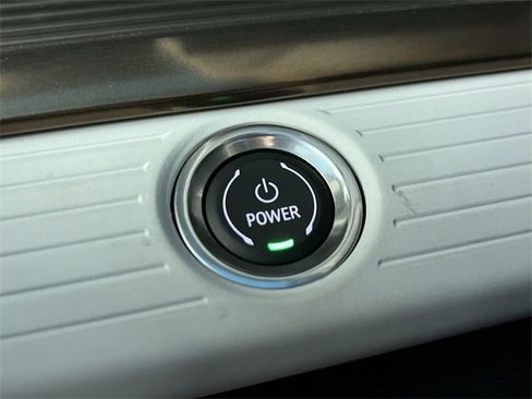 Used 2024 GMC Hummer EV 3X w/ LPO, Illumination Package image 17