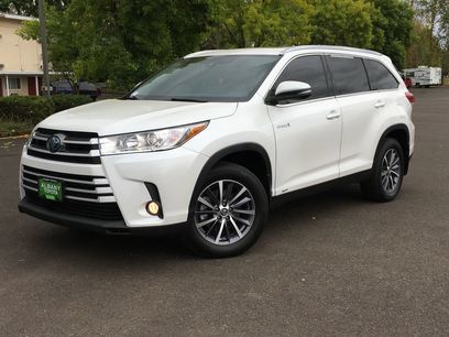 Used 2019 Toyota Highlander XLE