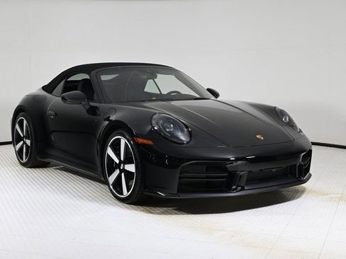 Certified 2026 Porsche 911 Carrera 4S image 9