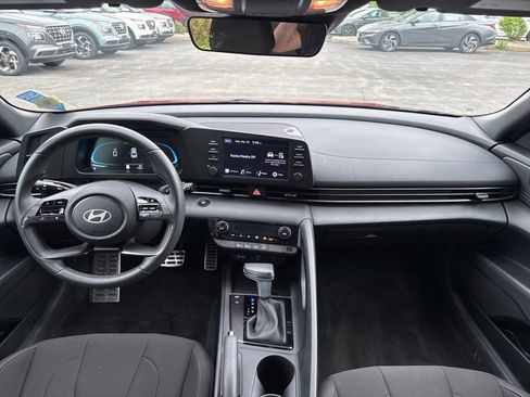 Certified 2025 Hyundai Elantra Sport FWD image 14