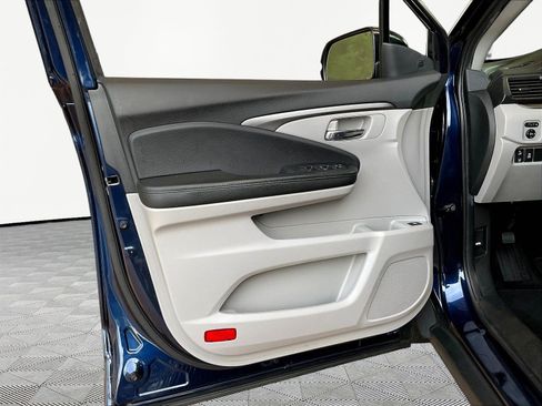 Used 2020 Honda Pilot EX image 20