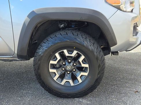Used 2023 Toyota Tacoma TRD Off-Road image 4