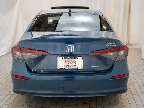 Used 2025 Honda Civic Sport image 4