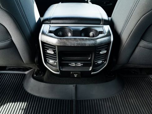 Used 2022 RAM 1500 Big Horn image 13