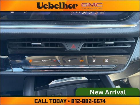 Used 2024 Buick Envision Preferred AWD/4WD image 24