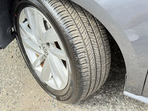 Used 2018 Volkswagen Passat 2.0T SE image 76