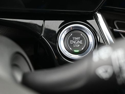 Used 2026 Chevrolet Trax RS image 26