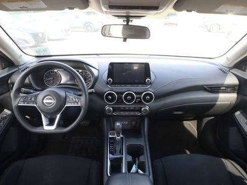 Used 2025 Nissan Sentra SV image 10