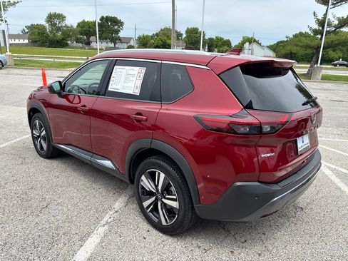 Used 2023 Nissan Rogue SL w/ SL Premium Package FWD image 18