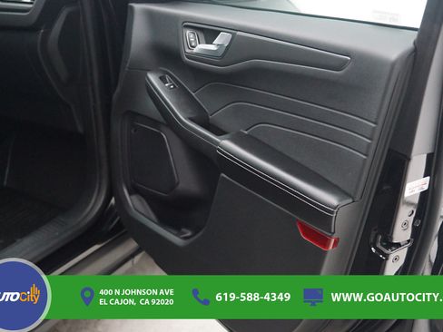 Used 2023 Ford Escape Active w/ Tech Pack #2 FWD image 16