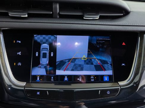 Used 2022 Cadillac XT6 Premium Luxury w/ Technology Package image 43