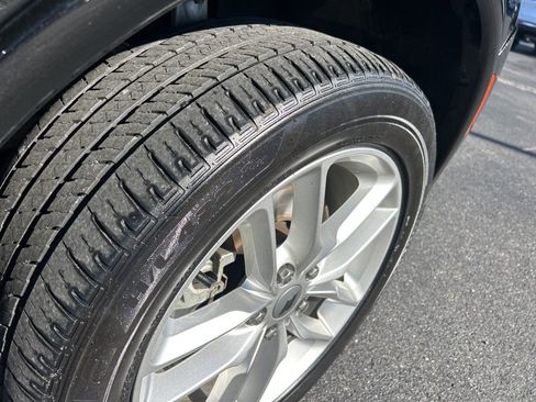 Used 2024 Dodge Durango GT image 33