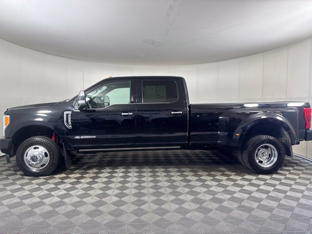 Used 2017 Ford F350 Platinum w/ Platinum Ultimate Package AWD/4WD image 7