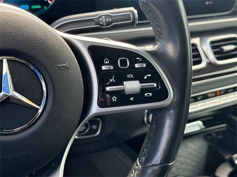 Used 2021 Mercedes-Benz GLS 450 4MATIC image 33