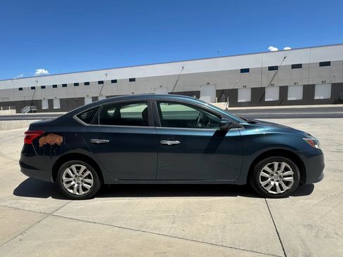 Used 2017 Nissan Sentra SV FWD image 6