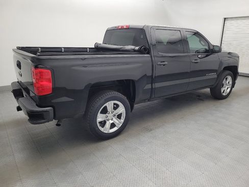 Used 2018 Chevrolet Silverado 1500 Custom w/ Custom Value Package RWD image 10