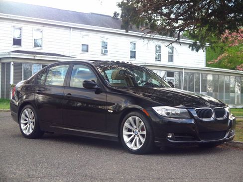 Used 2009 BMW 328i Sedan RWD image 6