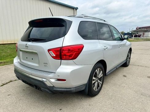Used 2017 Nissan Pathfinder SL w/ SL Premium Package AWD/4WD image 3