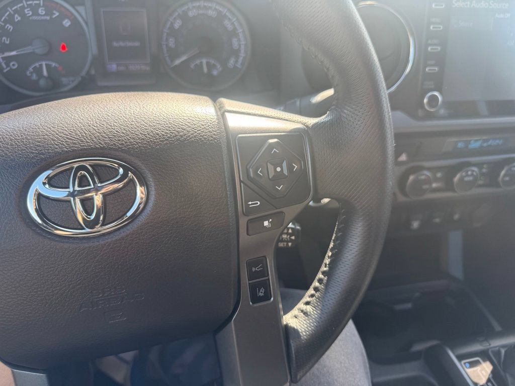 Used 2021 Toyota Tacoma TRD Sport AWD/4WD image 24