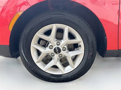 Used 2022 Kia Soul S image 10