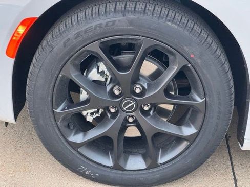 New 2026 Chrysler Pacifica Select FWD image 43