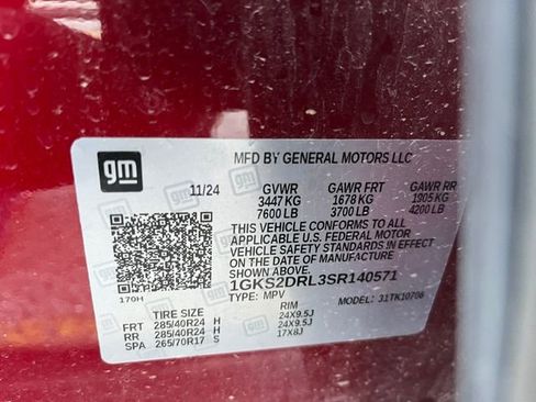 Used 2025 GMC Yukon Denali w/ Denali Reserve Package image 30