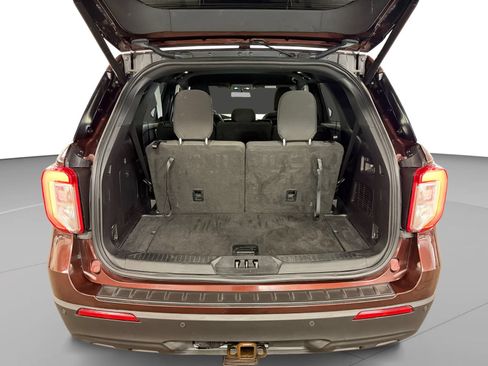 Used 2020 Ford Explorer XLT w/ Comfort Package AWD/4WD image 26