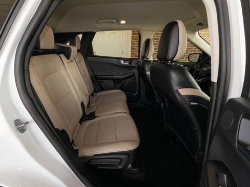 Used 2021 Ford Escape SEL w/ Technology Package image 26