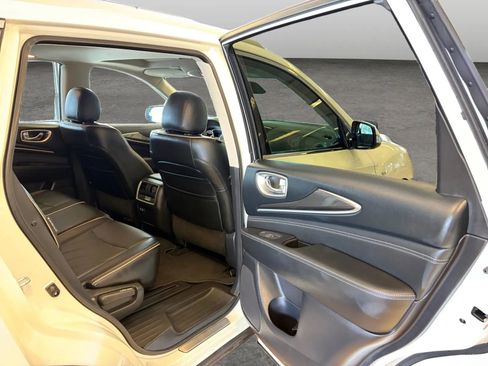 Used 2019 INFINITI QX60 Luxe w/ Essential Package image 16