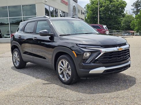 Used 2026 Chevrolet TrailBlazer LT FWD image 5