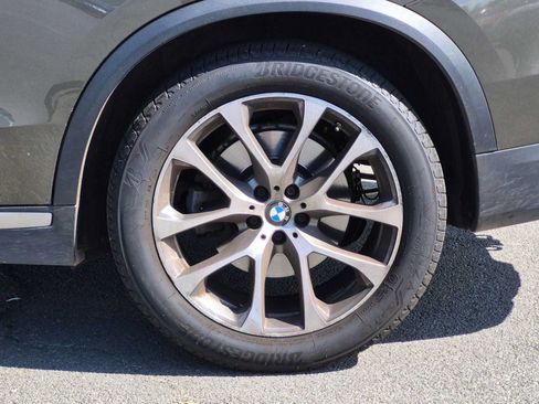 Used 2021 BMW X5 xDrive40i w/ Premium Package AWD/4WD image 14
