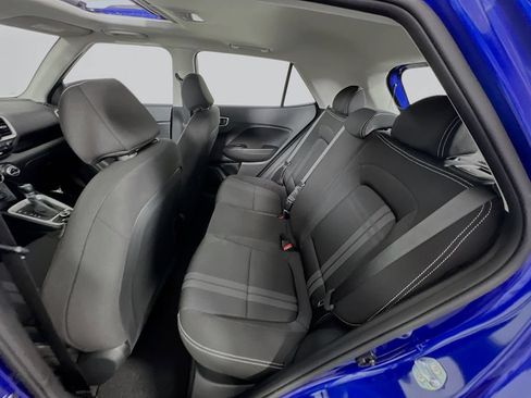 Used 2025 Hyundai Venue SEL FWD image 22