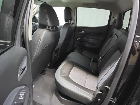 Used 2022 Chevrolet Colorado Z71 image 30