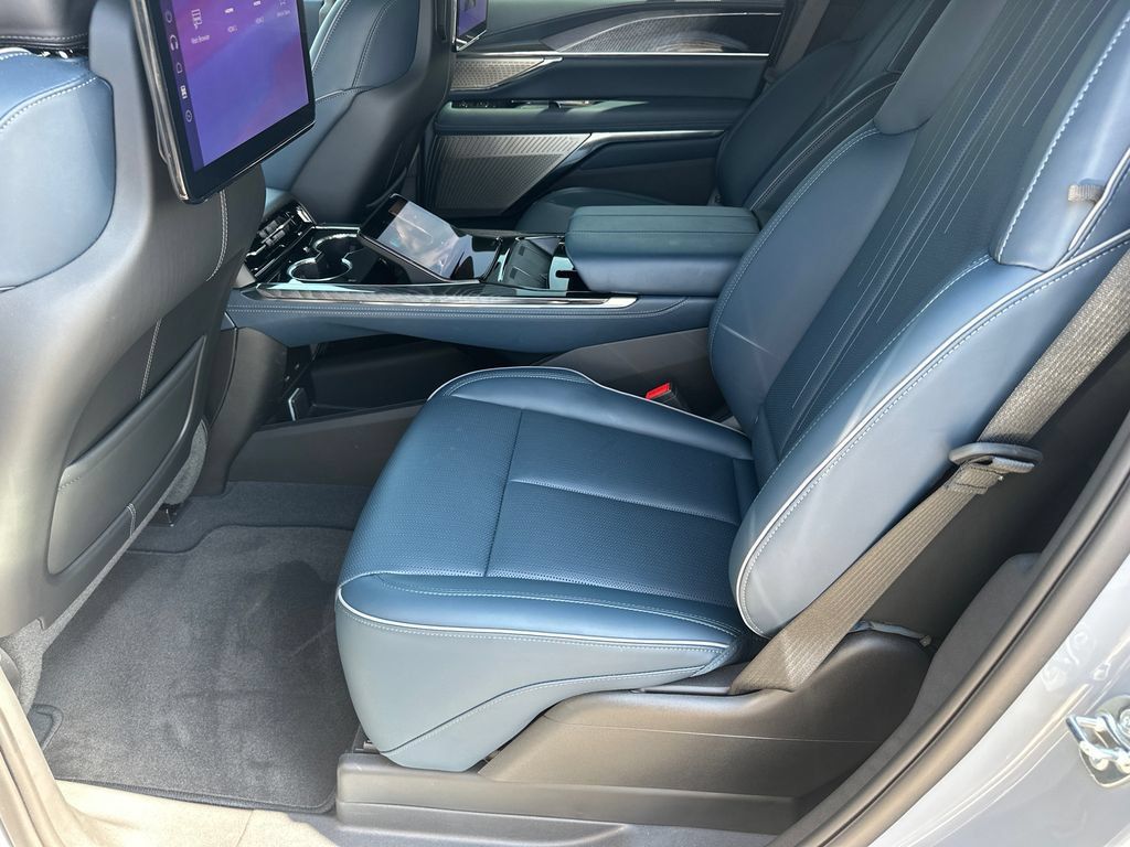 Certified 2026 Cadillac Escalade IQ Luxury 2 AWD/4WD image 22