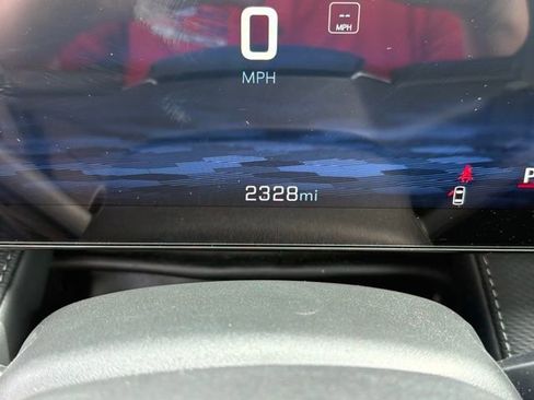 Used 2026 Chevrolet Equinox LT FWD image 4