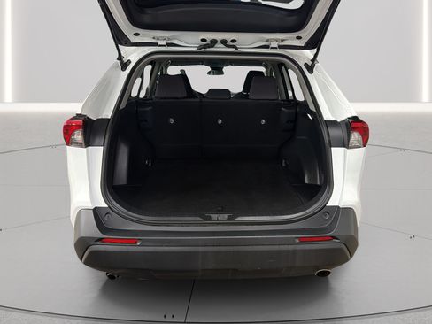 Used 2023 Toyota RAV4 XLE AWD/4WD image 16