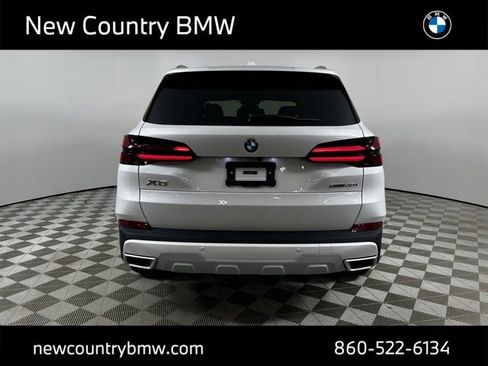 New 2026 BMW X5 xDrive40i w/ Premium Package image 6