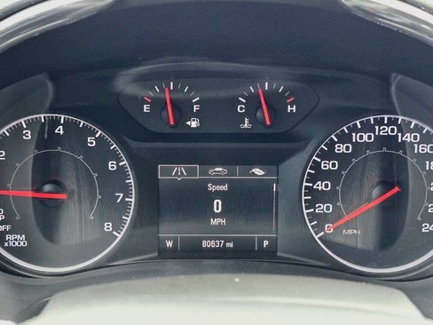 Used 2017 Chevrolet Malibu LT FWD image 35