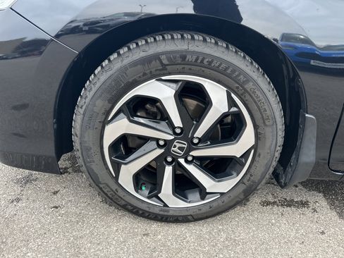 Used 2016 Honda Accord EX-L image 7