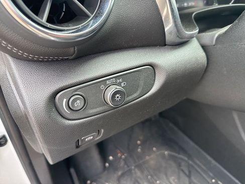 Used 2024 Chevrolet Blazer LT w/ Sound & Technology Package image 16