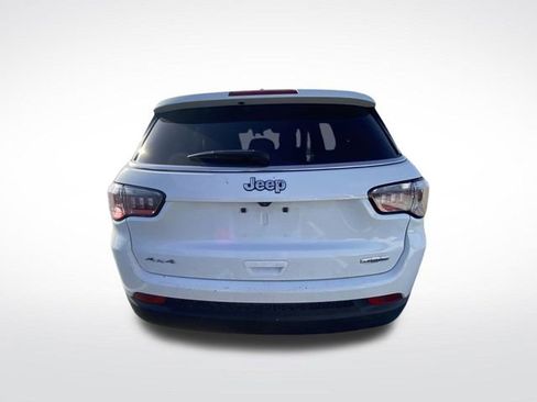 Used 2024 Jeep Compass Latitude image 7