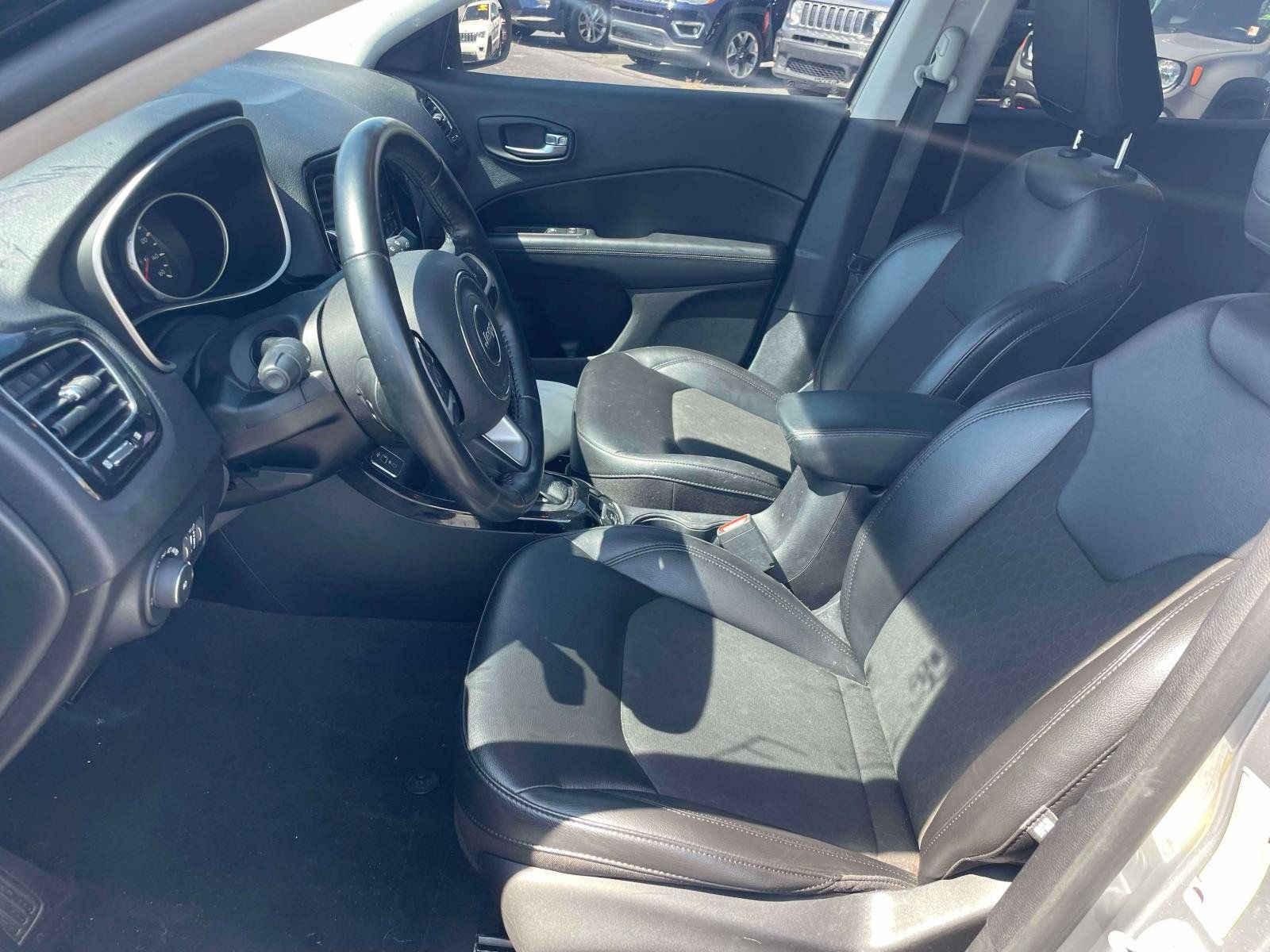 Used 2020 Jeep Compass Latitude FWD image 13