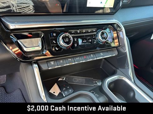 New 2026 GMC Sierra 2500 Denali w/ Denali Reserve Package AWD/4WD image 45