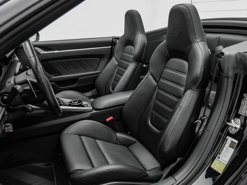 Used 2025 Porsche 911 Turbo S w/ Exterior Sport Package AWD/4WD image 47