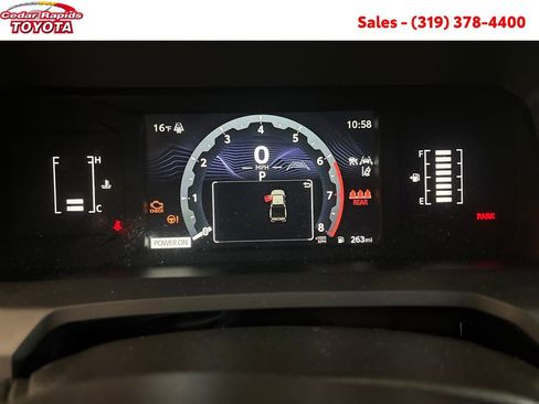 Certified 2025 Toyota Tacoma SR5 image 18