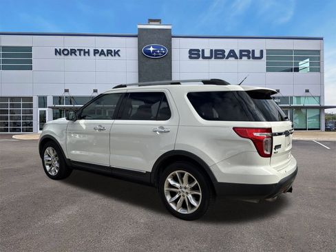 Used 2012 Ford Explorer XLT image 4