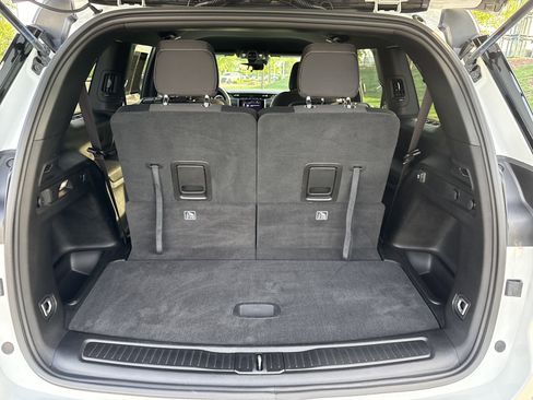 Used 2025 Jeep Grand Cherokee L Laredo image 34